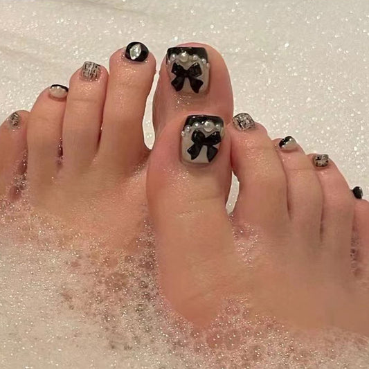 Toe Nails- F1670