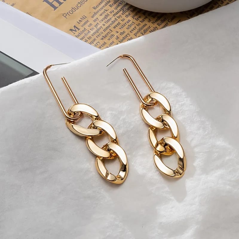 Golden Acrylic Chain Earring